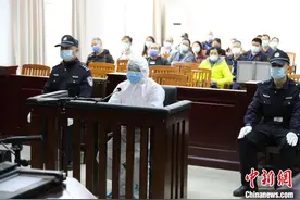 广西中医药大学原基建处处长涉嫌受贿1002万余元受审图片