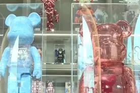 除了炒鞋现在还流行“炒熊”？2千元的玩具熊被炒到3万