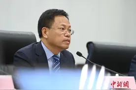 新疆官员：揭开反华势力炮制涉疆“数据库”的盖子，让真相大白于天下图片