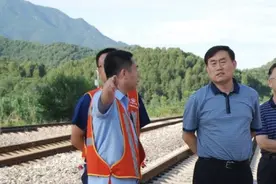 北京铁路局副总频落马 国铁系统年内被查高管达4位图片