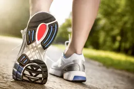 真实莆田造鞋人：仅造AJ鞋的就有上千家，证书灰色渠道就可购买图片