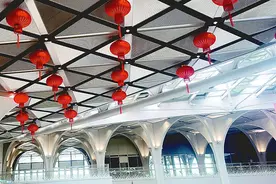 盐城高铁站西广场成为“网红”打卡地图片