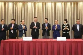 吴向东团队将加盟深圳鹏瑞 华夏幸福南方总部业务归属待定图片