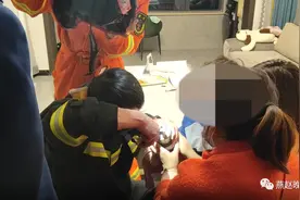 只有你想不到的地方，没有熊孩子“卡”不到的地方，家有儿女的速看图片