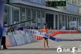 2021厦马冠军出炉！1.5万人激情奔跑！现场超燃图片