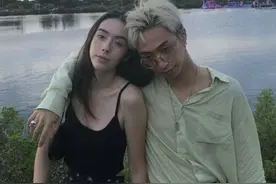 19岁哈利深夜官宣恋情 晒与女生合照甜喊其“女友”图片