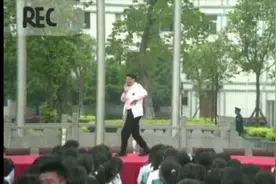 四川一教育局局长为高三生跳霹雳舞，200万人在线围观图片