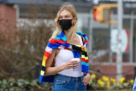 超模小KK产后出街身材恢复神速 为嫁豪门牺牲太多图片