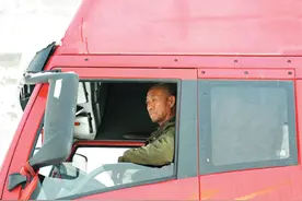 卡车司机生存状态亟待关注 | 中国汽车报图片