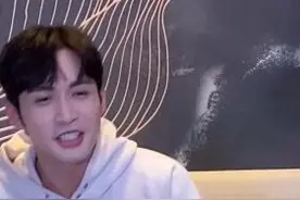 喜剧人！张彬彬唱rap版快乐星球，边唱边比划超搞笑图片