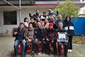 岳阳男子7岁时与母亲走散，60年后在志愿者帮助下团圆，没想到还有人记得他的乳名图片