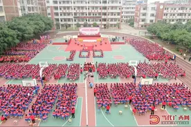 来宾市河西小学举办首届“壮族三月三”民族风情文化节图片
