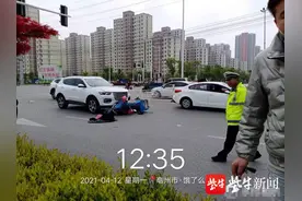 「紫牛头条」安徽外卖小哥车祸后遭救护车二次碾压，外卖站垫付一万元先行为其治疗图片