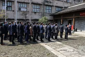 黄冈师范学院：重走红色故地 传承红色精神图片