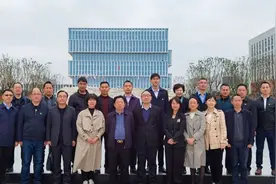 川南幼儿师范高等专科学校校长到四川轻化工大学考察交流图片