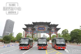 重庆无人驾驶公交车来了，快去坐坐图片