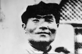毛泽东称这段历史是他生命中“最黑暗的时刻”：张国焘挟兵突然向中央发难图片
