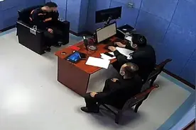 上海醉酒男子深夜打“110”找民警“煲电话粥”，涉寻衅滋事被拘留图片