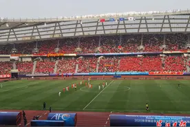 中韩女足决战打响，王霜等武汉女足3人首发图片