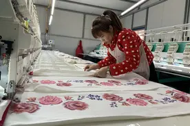 滨州惠民：农村妇女巧手“秀”出幸福生活图片