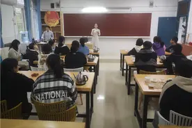 金茶“非遗”进校园，传承文化有新人：金井镇金井中学开设茶文化特色公益课图片