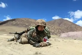又美又飒！一组镜头带你感受高原女兵的硬核青春图片