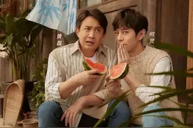 《向往5》黄磊何炅秒变吃瓜群众 张艺兴彭昱畅张子枫活力满分图片