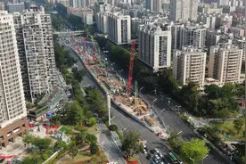 穗莞深城际宝安站将实现三线换乘，施工现场遵循少扰民原则视频封面