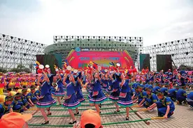 2021年中国壮乡·武鸣“壮族三月三”歌圩暨骆越文化旅游节今日开幕图片