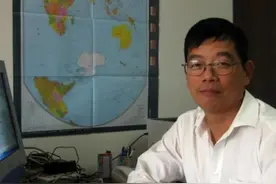 横竖看世界，有何大不同？--专访竖版世界地图编制者郝晓光图片