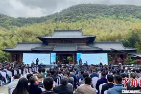 第37届兰亭书法节开幕 中国书法艺术最高奖揭晓图片