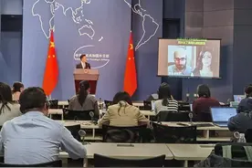 美FBI前翻译涉疆采访视频曝光 赵立坚：“以疆制华”阴谋的有力证据图片