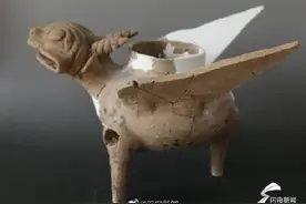 山东菏泽汉墓挖出萌兽陶俑图片