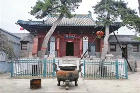 马山村：红色精神代代传图片