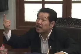 72家房客：夫妻俩大晚上不睡，家里竟被陈大春包围，现场抓获视频封面