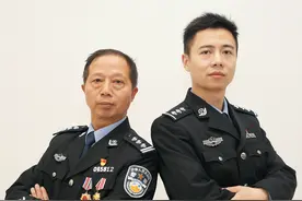 父亲英雄儿好汉！十堰有一对父子警察，两代人用忠诚守护平安图片