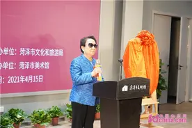 为菏泽无偿捐赠44件雕塑作品 张得蒂雕塑艺术馆在菏泽美术馆开馆图片