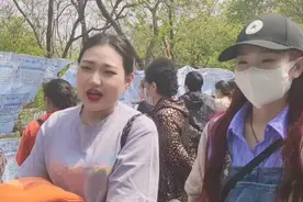 果然视频｜闺蜜结伴找对象：喜欢壮壮的山东大汉视频封面
