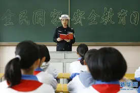 每个人都是国家安全的一道防线——各地广泛开展全民国家安全教育日宣教活动图片