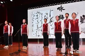 最近，上海戏剧学院附属静安学校的小剧场里，非常热闹......图片