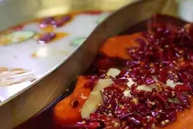 五代传承百年，重庆火锅走向全国 中国烹饪大师陈彪揭秘重庆双味火锅图片