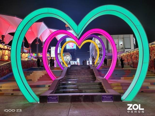 当红千元机对比：iQOO Z3&红米Note 9 Pro这样选