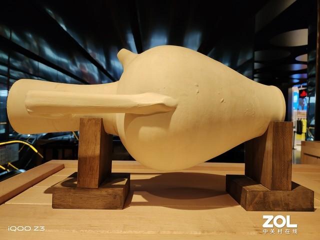 当红千元机对比：iQOO Z3&红米Note 9 Pro这样选