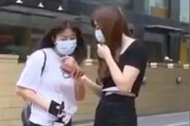 深圳一女子自称奶茶店内被卖香水男“下迷药”？警方：情节不实视频封面