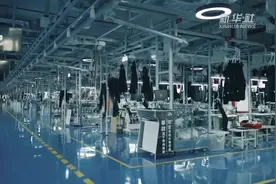 走进智能工厂：服装工厂里的中国经济密码视频封面