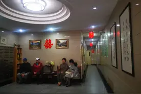 静安这个商品房小区房龄二十多年了，环境反倒越来越好，施了什么魔法？图片