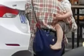 细思恐极！妈妈冲了下厕所，2岁男童突然被陌生人抱走！路人一个细节发现端倪图片