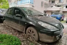 头疼！买卖二手车竟然7年没过户，现在成“僵尸车”遭遇报废难图片