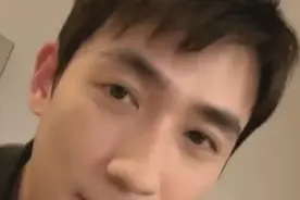 朱一龙生日直播跳手指舞 与李易峰连麦尬聊好笑又可爱图片