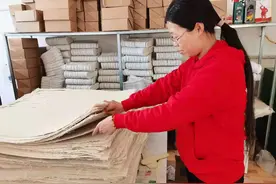 阜城县：大学生回乡创业当“鞋匠”“千层底”踩出幸福路图片